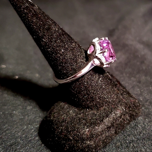 3.51 Carat Natural Round Cut Amethyst & Diamond Ring - Picture 3 of 4
